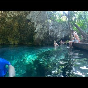 Meet your Posher, Marie